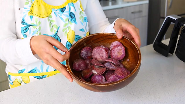 Hướng dẫn làm Snack khoai lang tím tại nhà